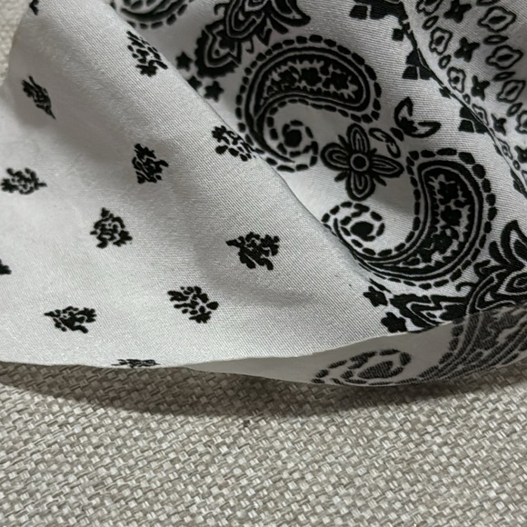 Free With $25 Purchase-Black & White Bandanna Style Scrunchie - Picture 4 of 8